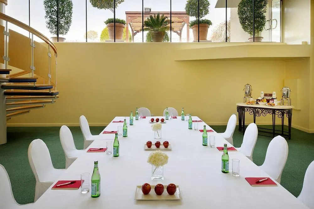 Marriott Executive Apartments Dubai Creek Hotel